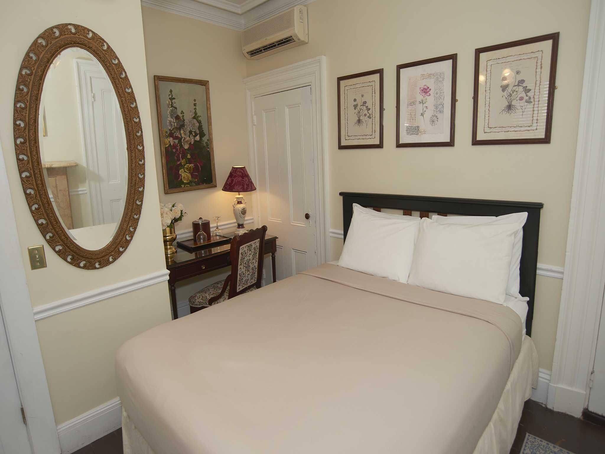 The Inn 2 Queen (no pets)-Double room-Ensuite-Standard