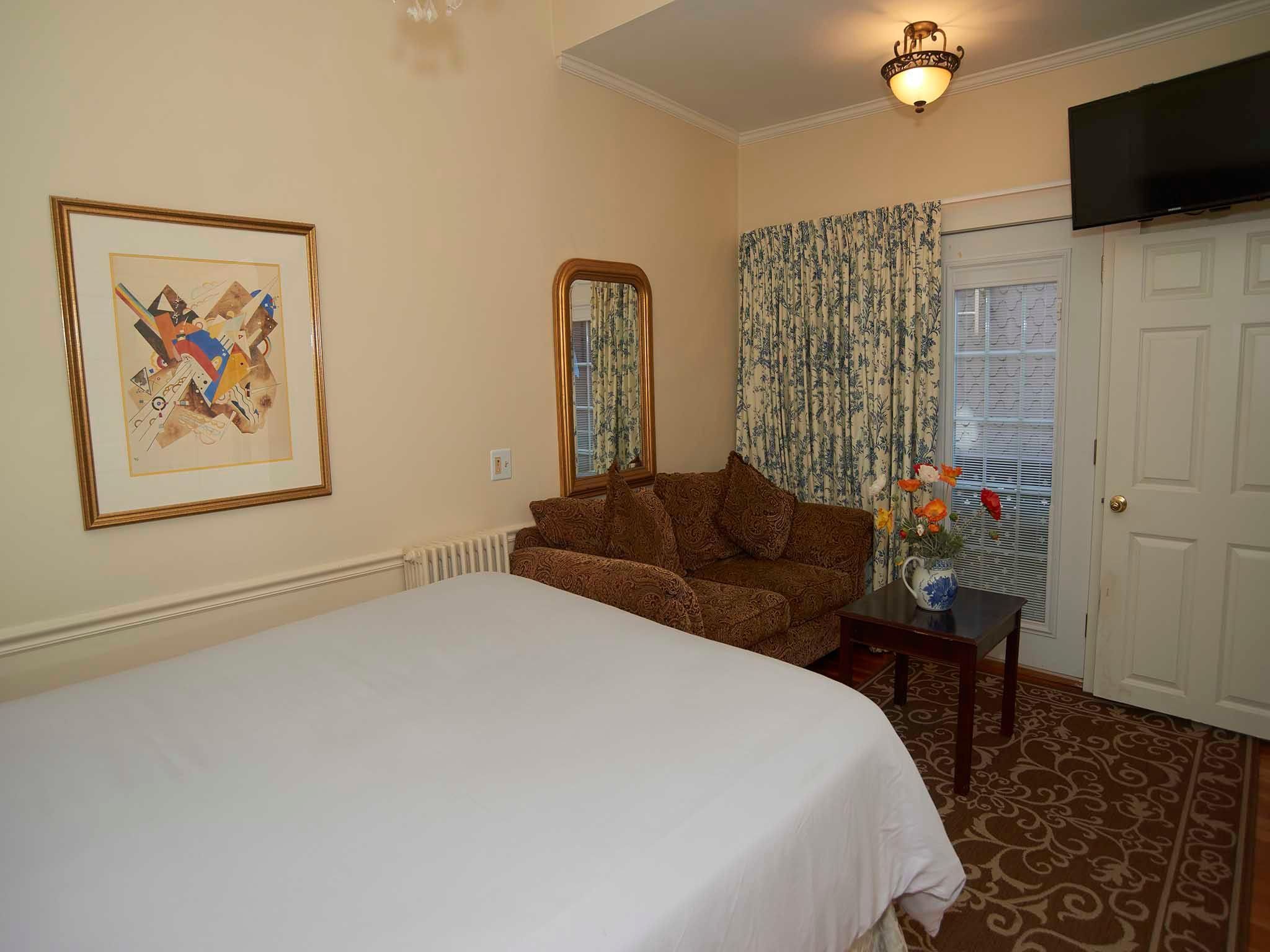 The House 6 Queen (pet fr-Double room-Ensuite-Standard