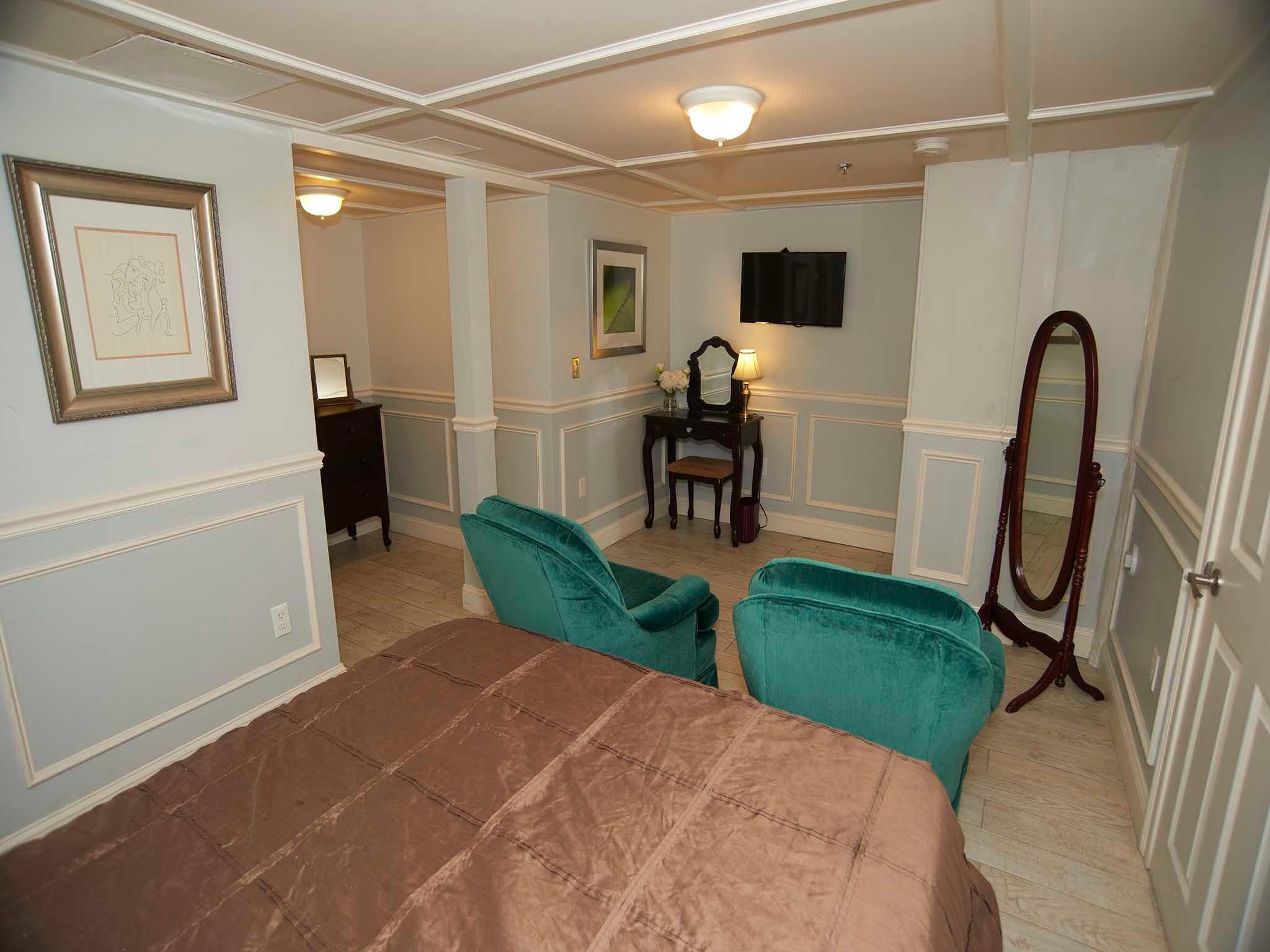 Manor Queen Lower Level 1-Double room-Ensuite-Superior