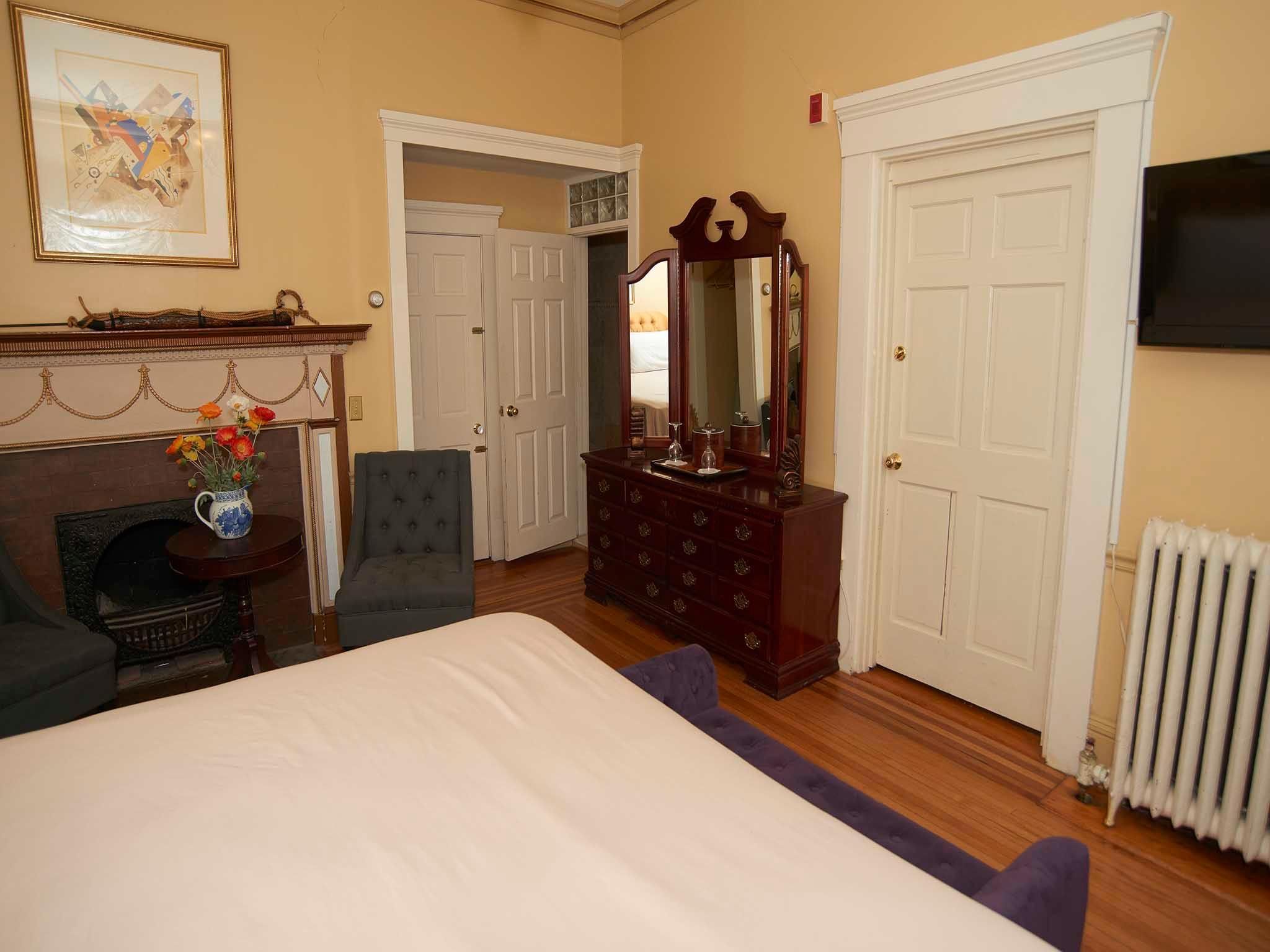 The House 1 King (pet fri-Double room-Ensuite-Standard