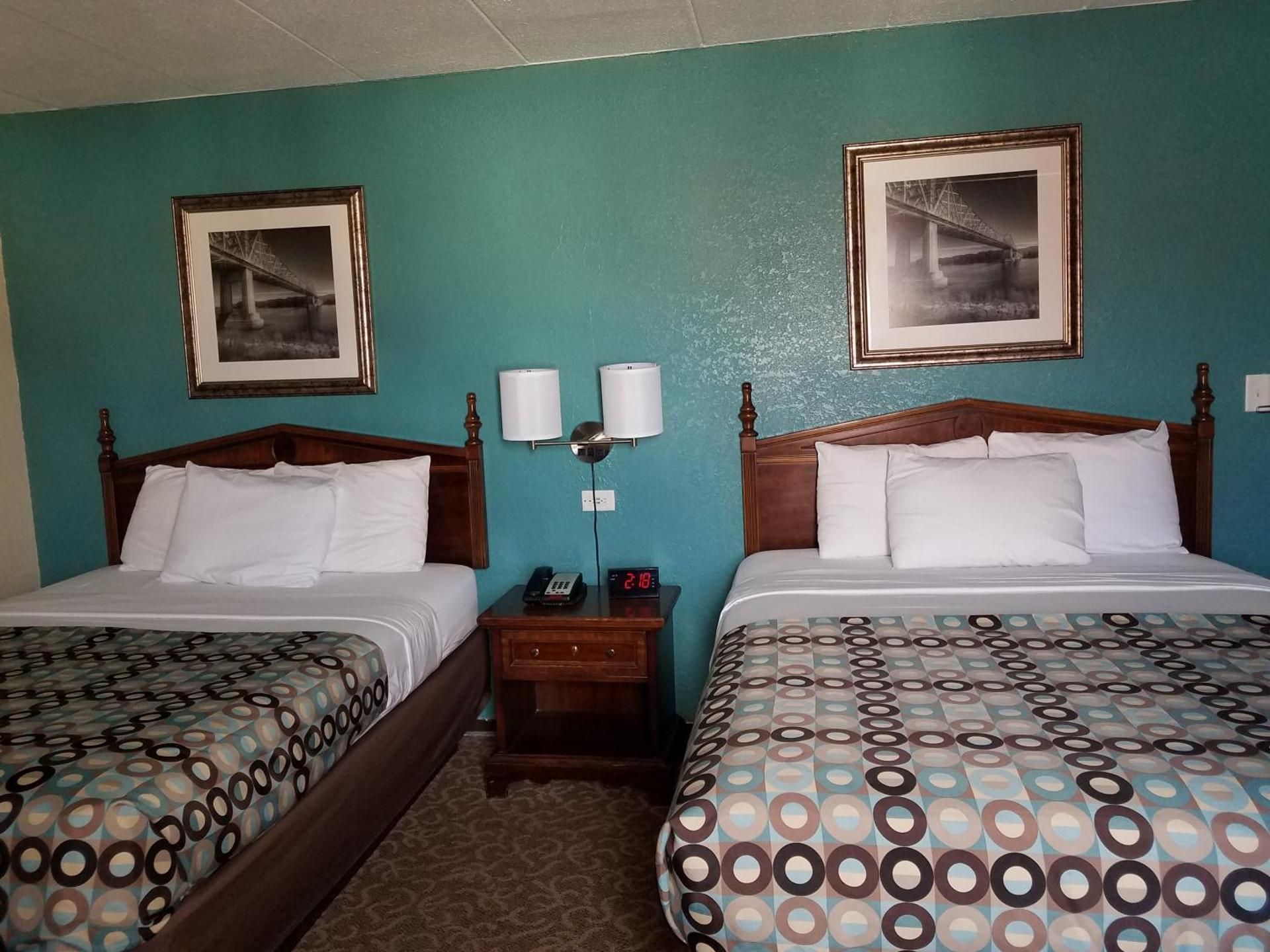 2 queen Beds Non Smoking