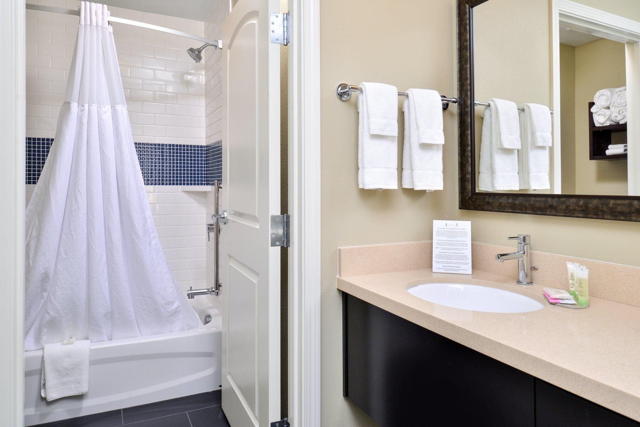 1 King 1 Bedroom Suite