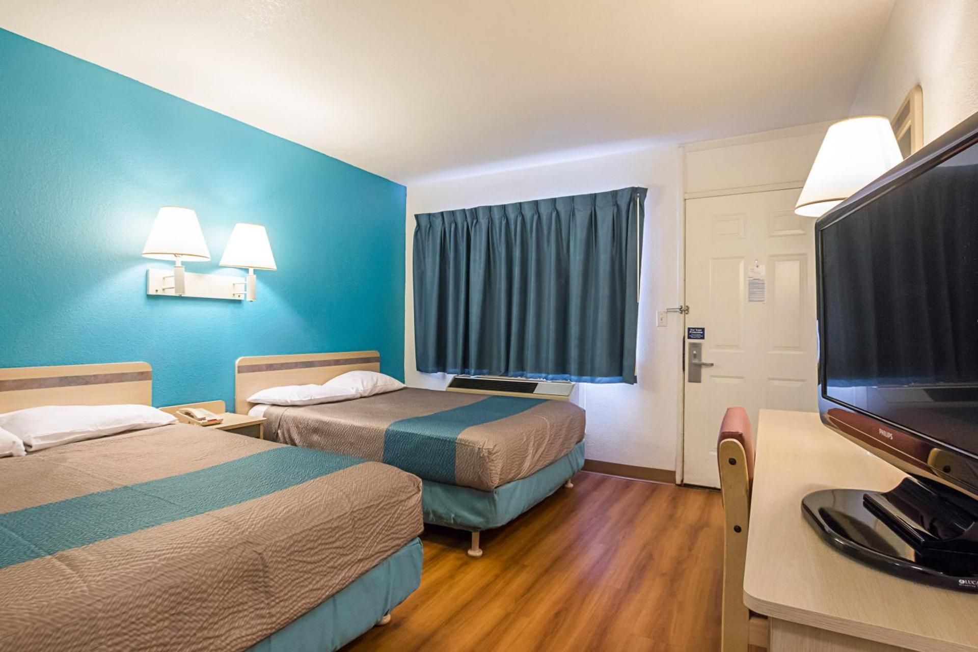 Quadruple Room - Disability Access - Smoking