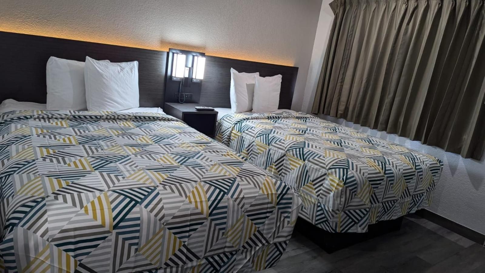 Quadruple Room - Non-Smoking