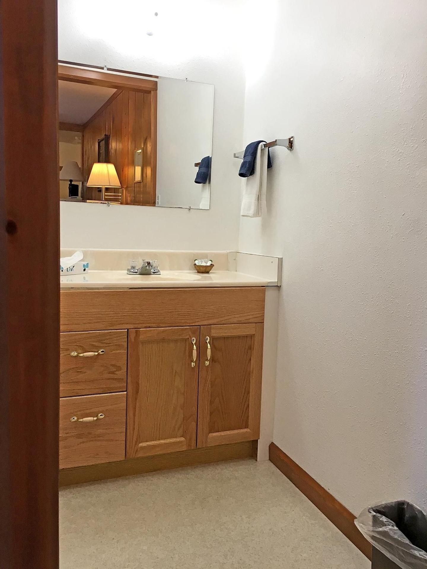 King Suite - Motel