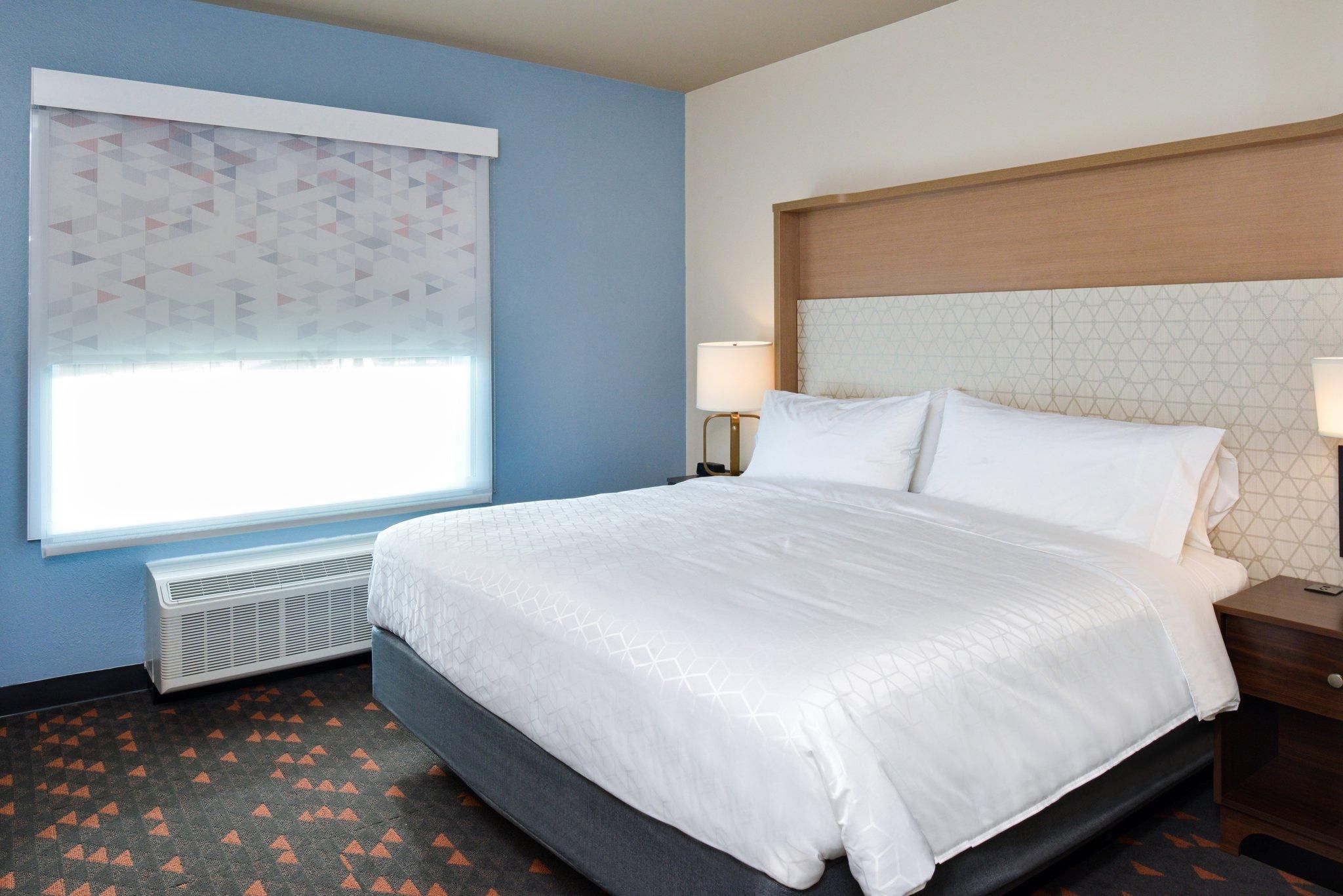Holiday Inn Fort Worth - Alliance By IHG 1 Bedroom Suite 2