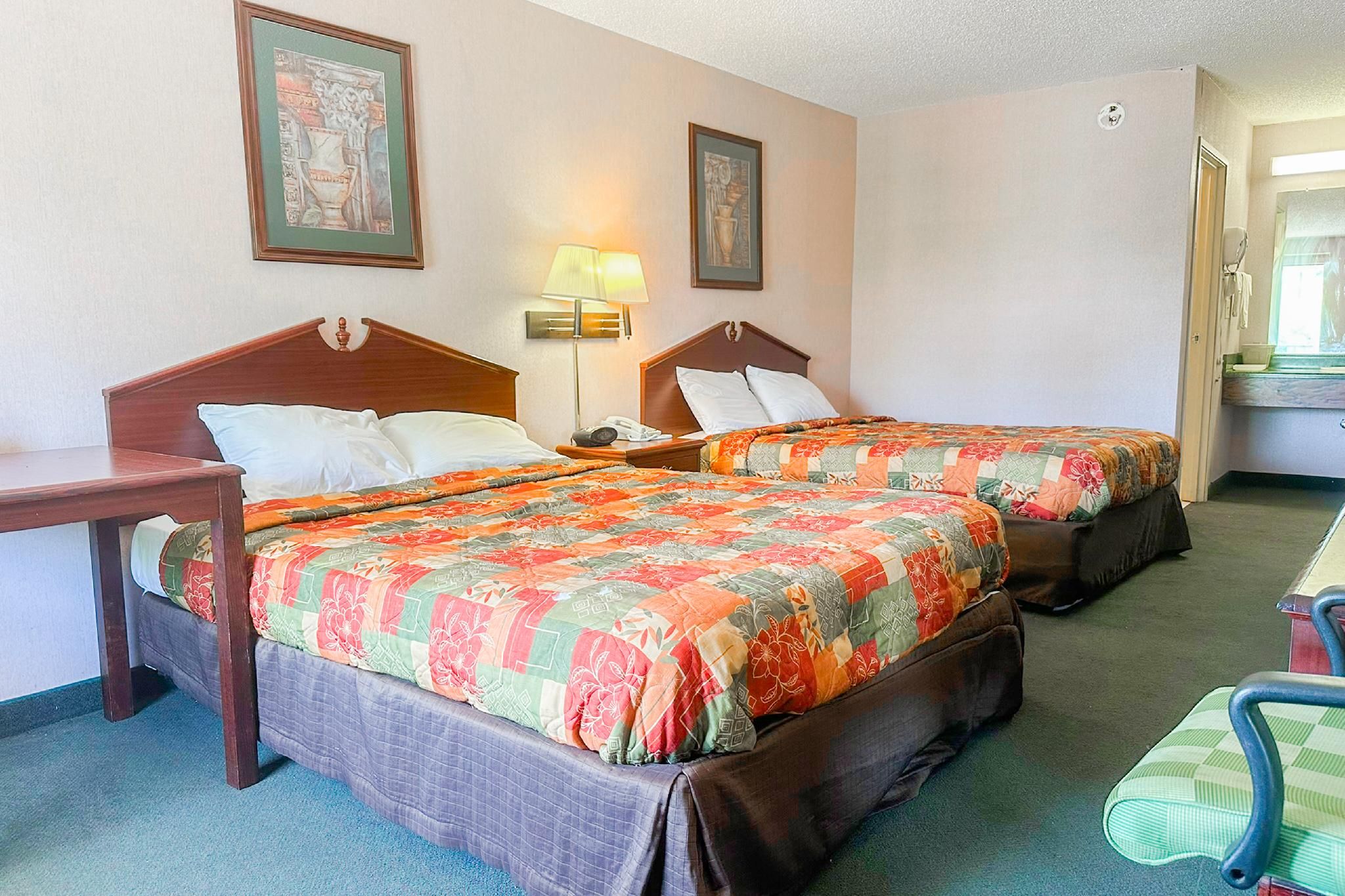 Suite - 2 Full Beds