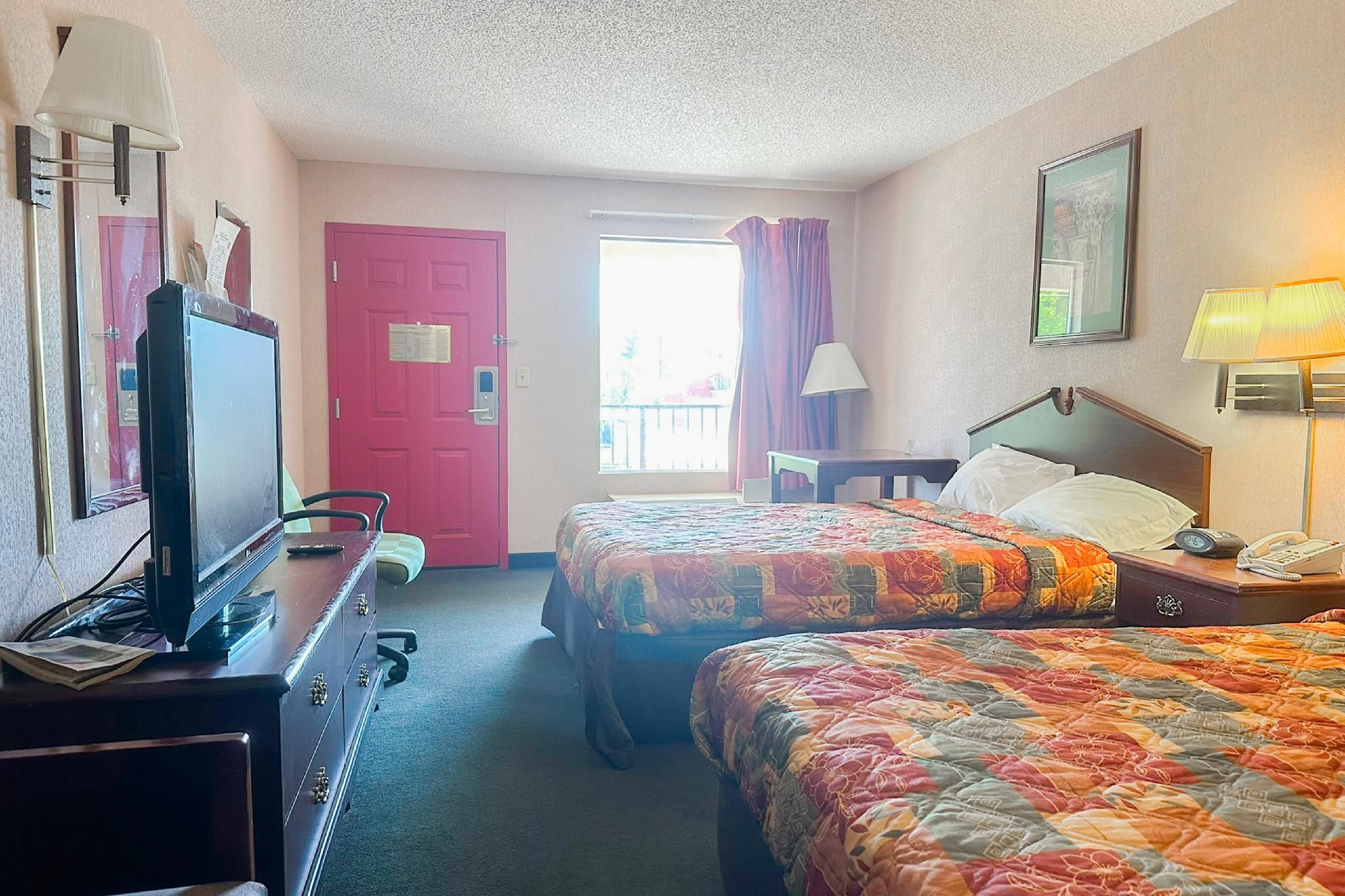 Suite - 2 Full Beds