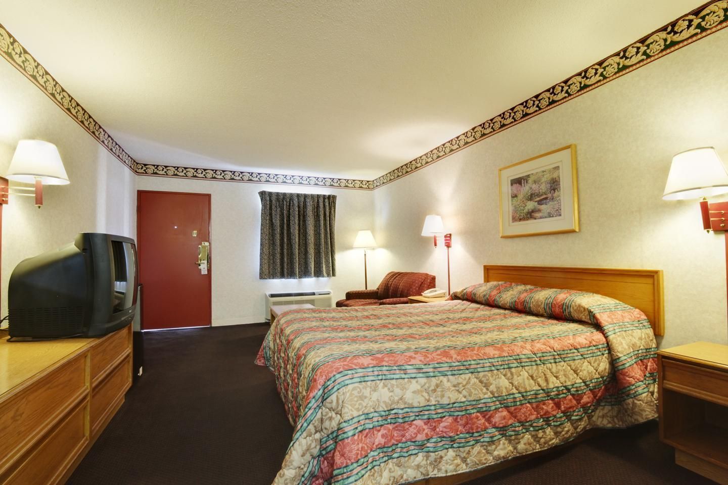 1 King Bed Suite Smoking