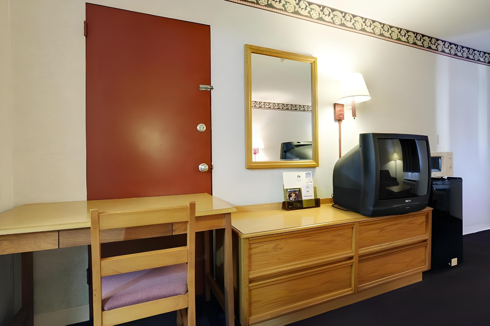 2 Double Beds Smoking