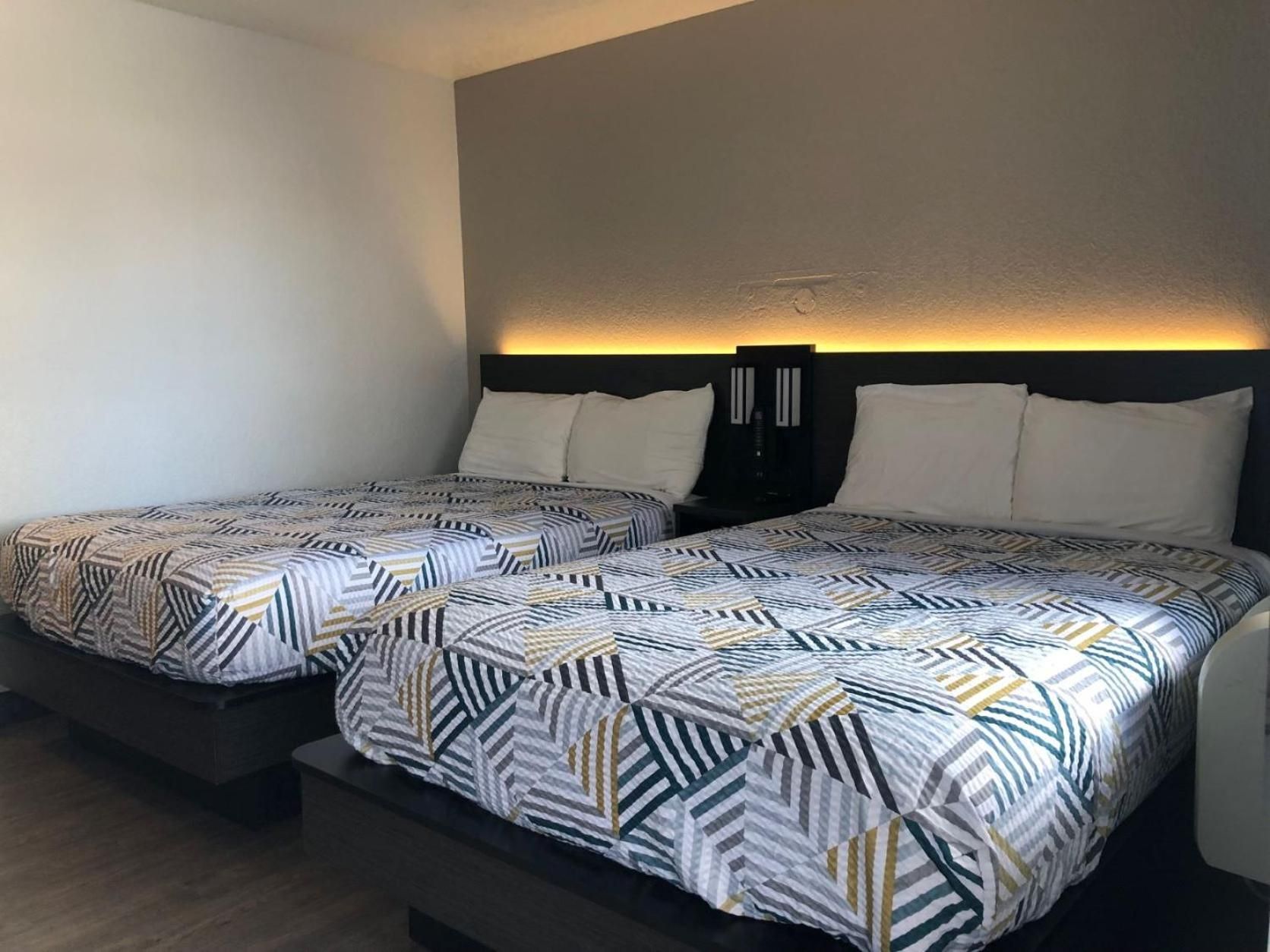 Quadruple Room - Disability Access - Roll in Shower