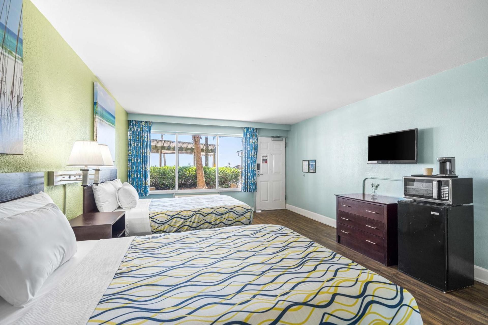 Standard Double Room with Balcony - Gulf Side