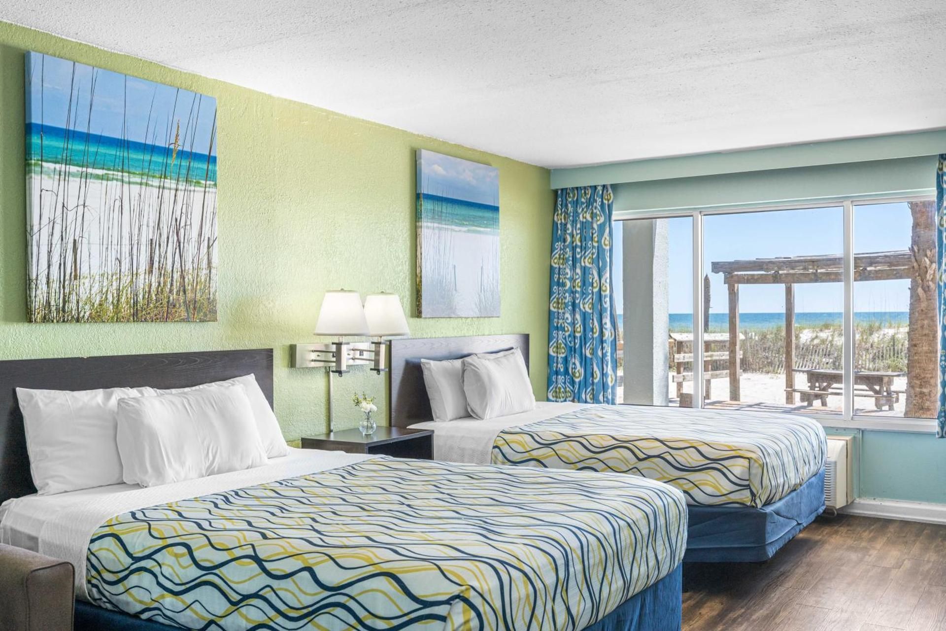 Queen Room with Sea View