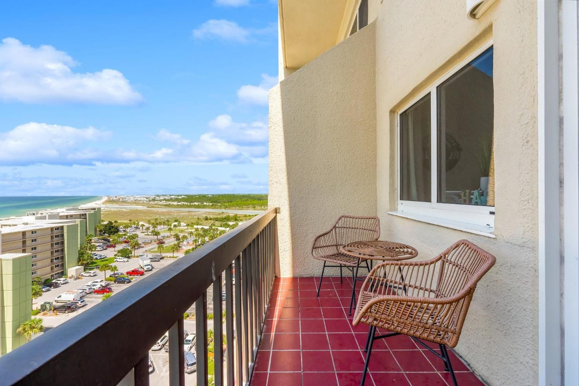 Two-Bedroom Apartment with Balcony and Sea View