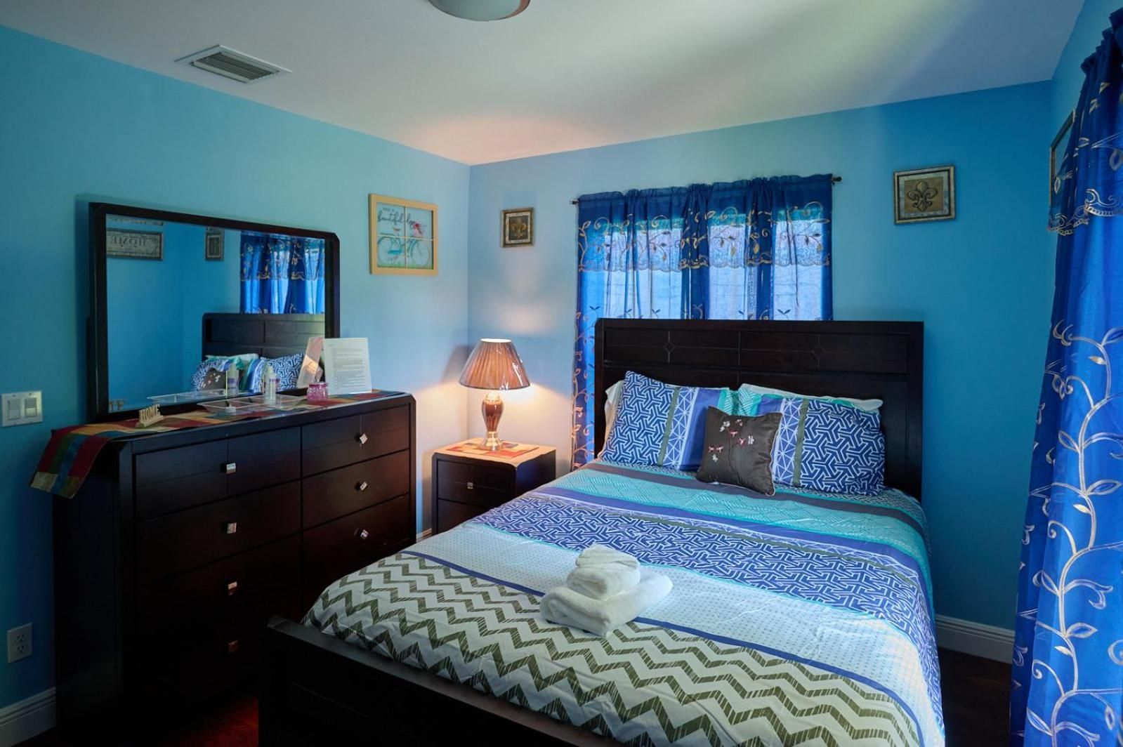 Double Room with Shared Bathroom
