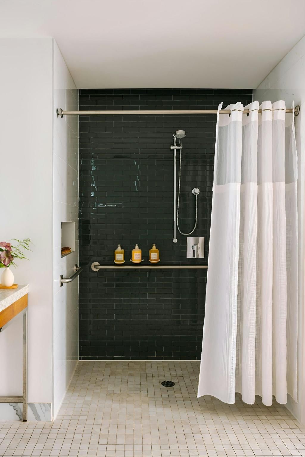 Accessible Guest Room, 1 King, Roll-in Shower, Balcony