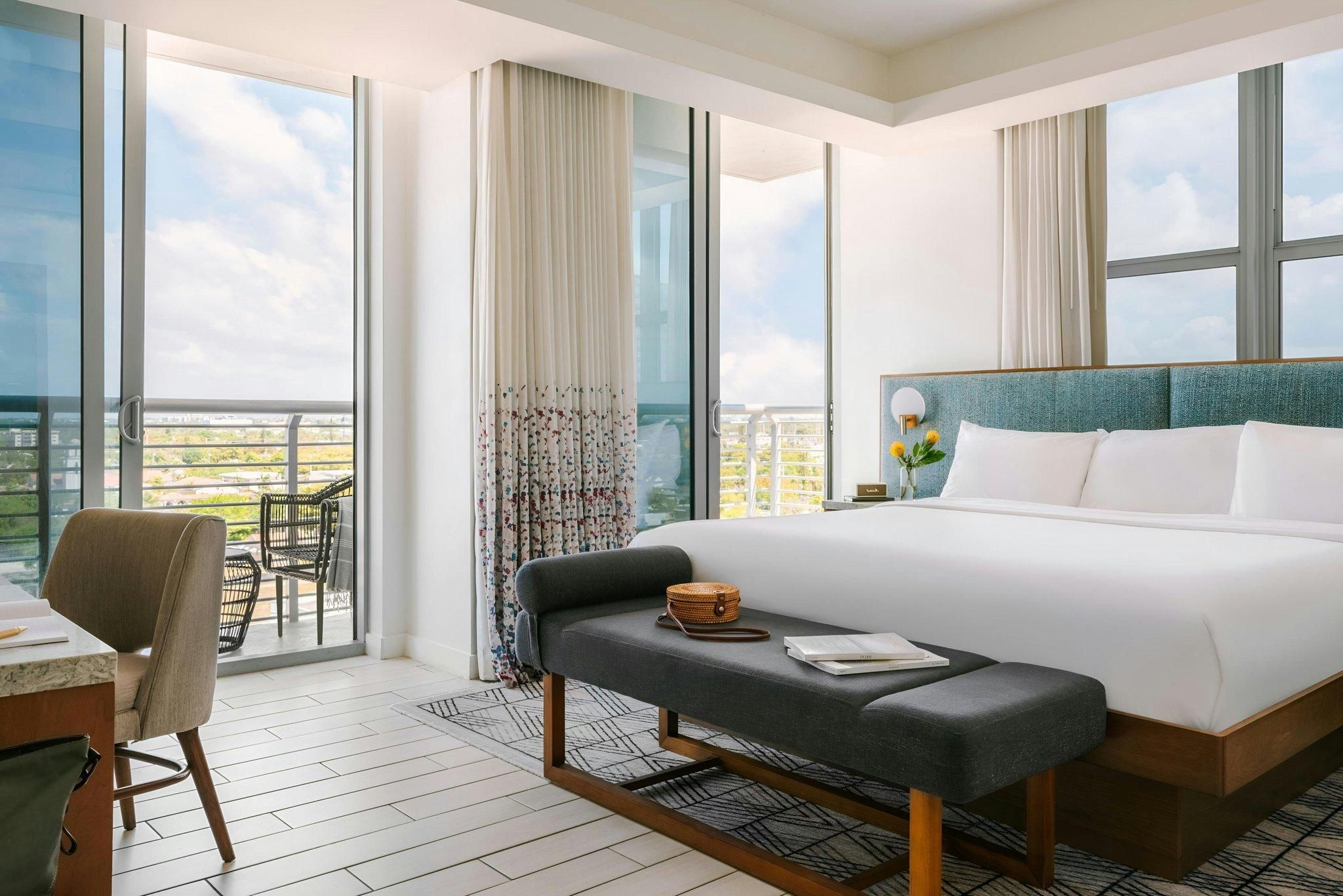 Spacious, Guest Room, 1 King, Balcony
