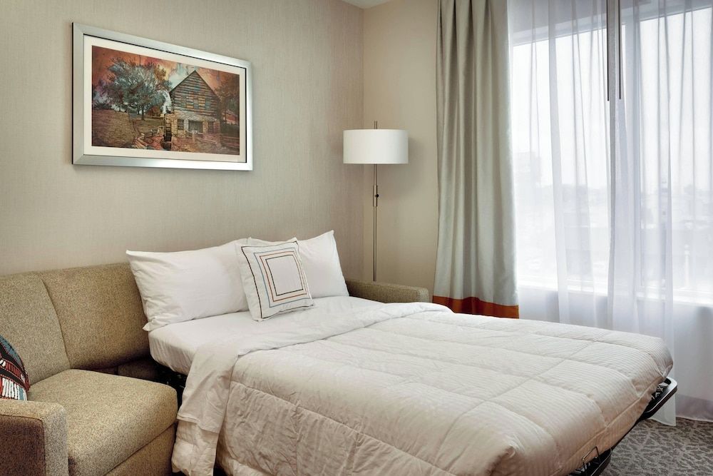 Junior Suite, 1 King Bed with Sofa bed (Hearing Accessible)