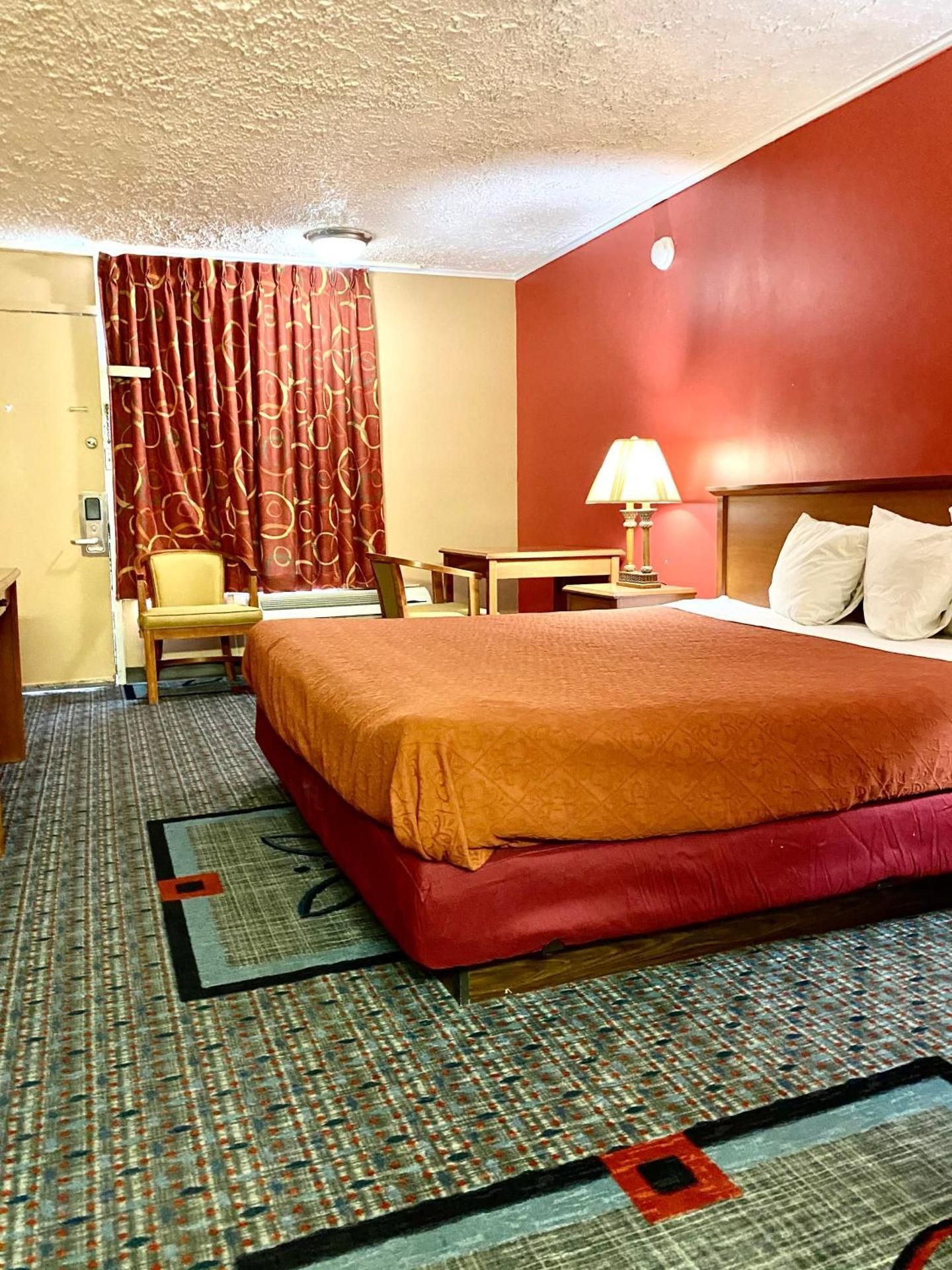 King Room - Non-Smoking