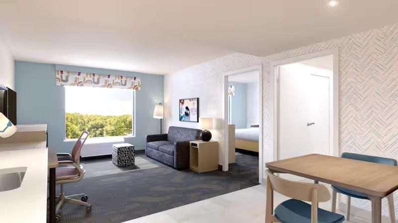 1 King Accessible Tub Studio Suite