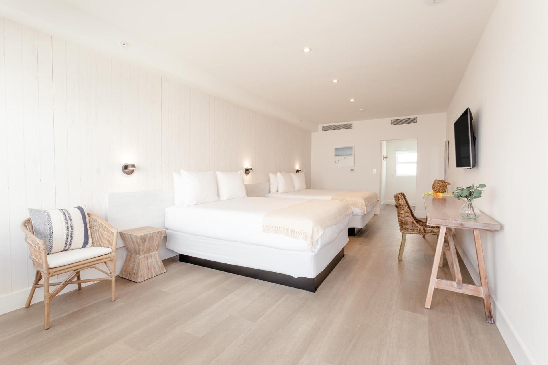 Casa SOBE Queen Room with Two Queen Beds 2