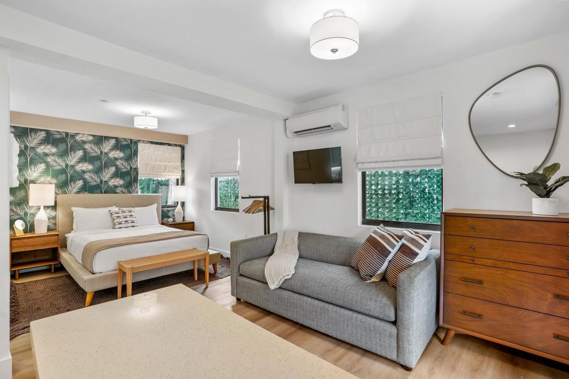 Firefly Hotel Apartment