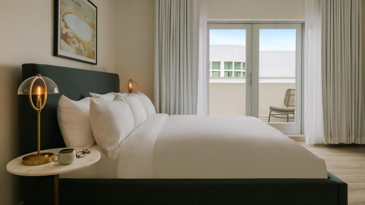 Guest room, 1 King, Balcony