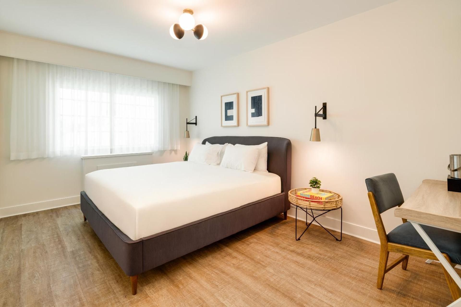 Guest Room, 1 King