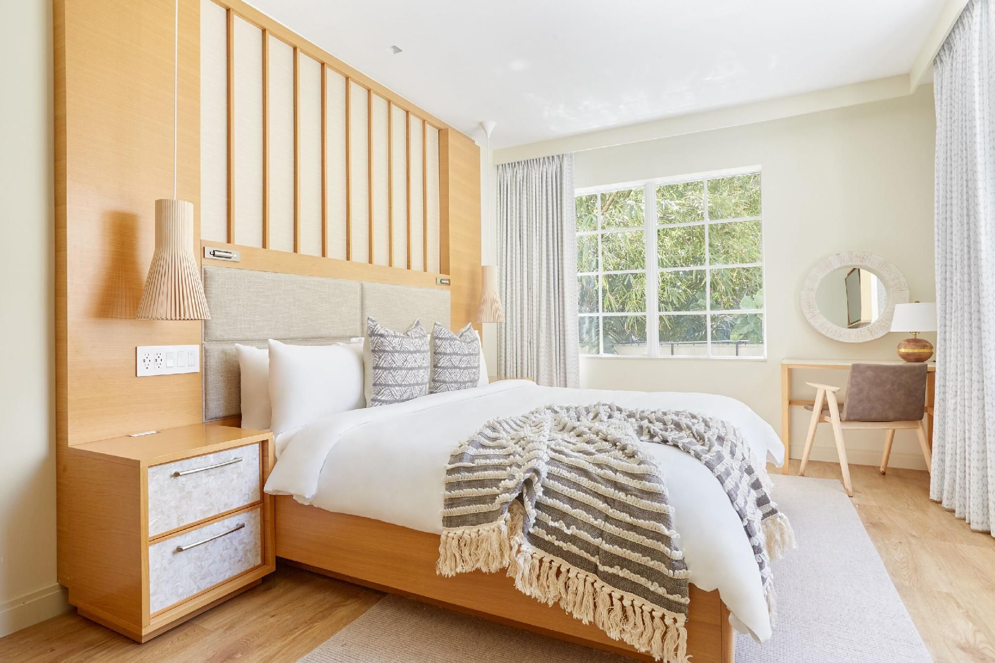 Guest Room, 1 King