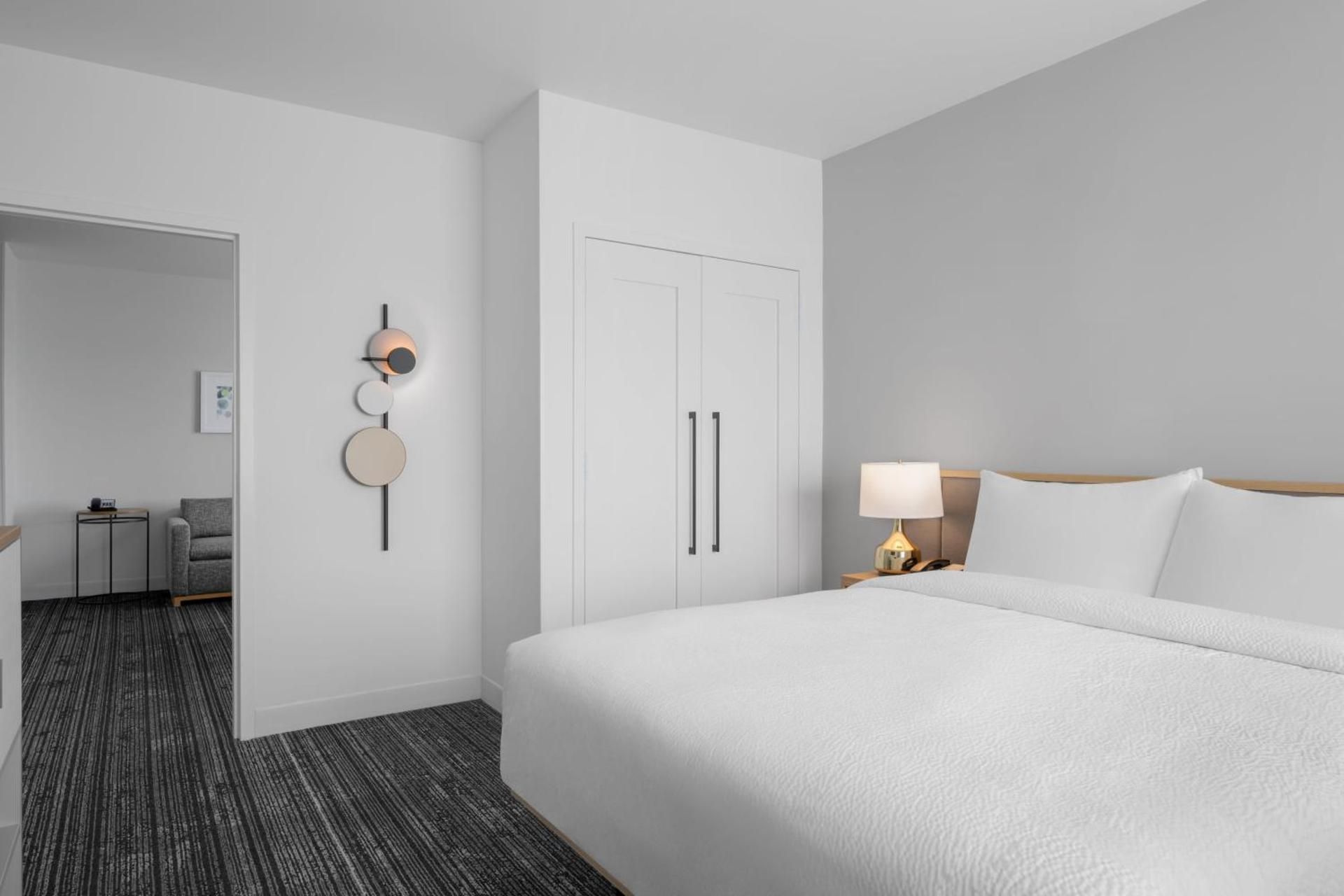 One-Bedroom Queen Suite with Sofa Bed - Hearing Accessible