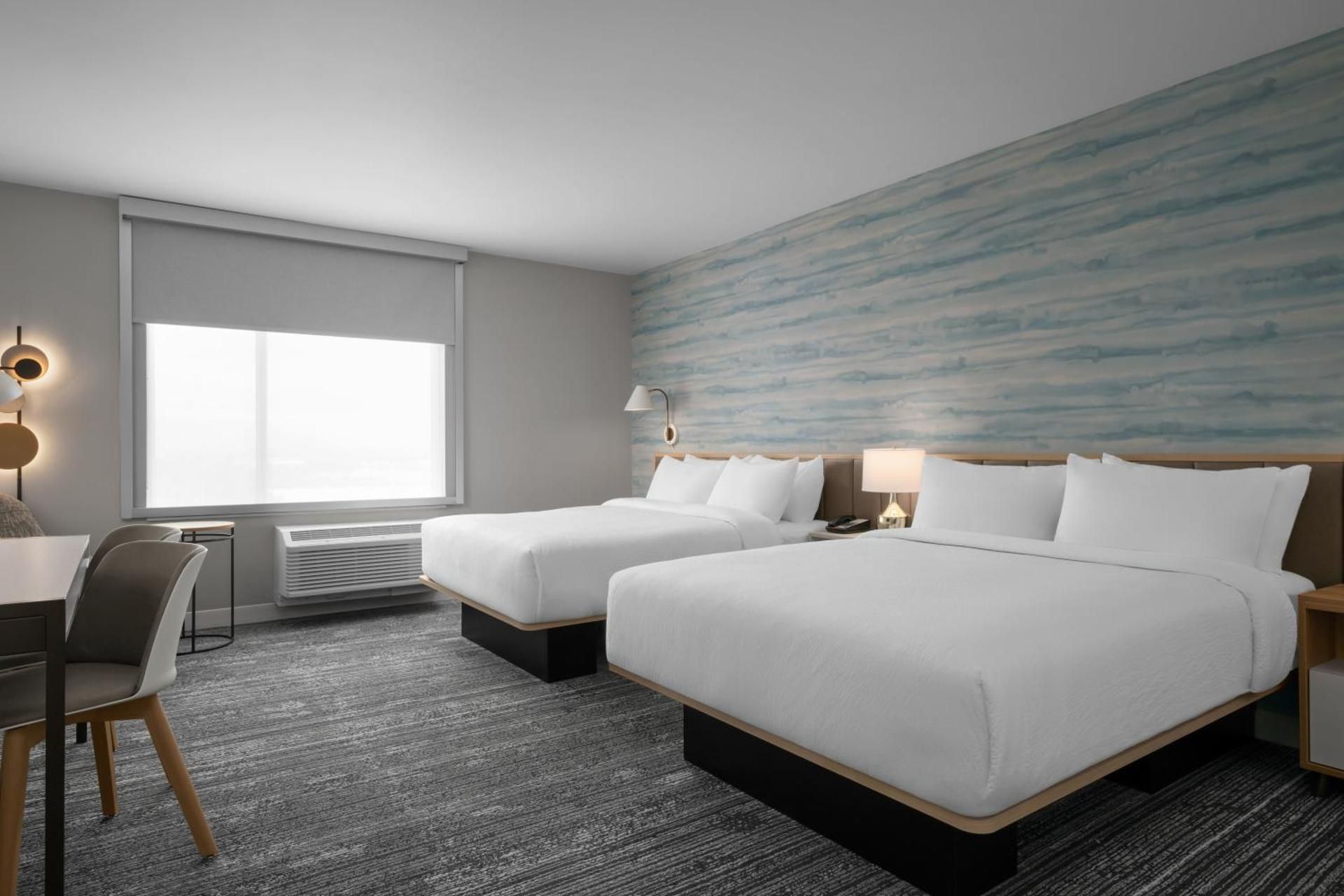 Studio with Two Queen Beds - Hearing Accessible