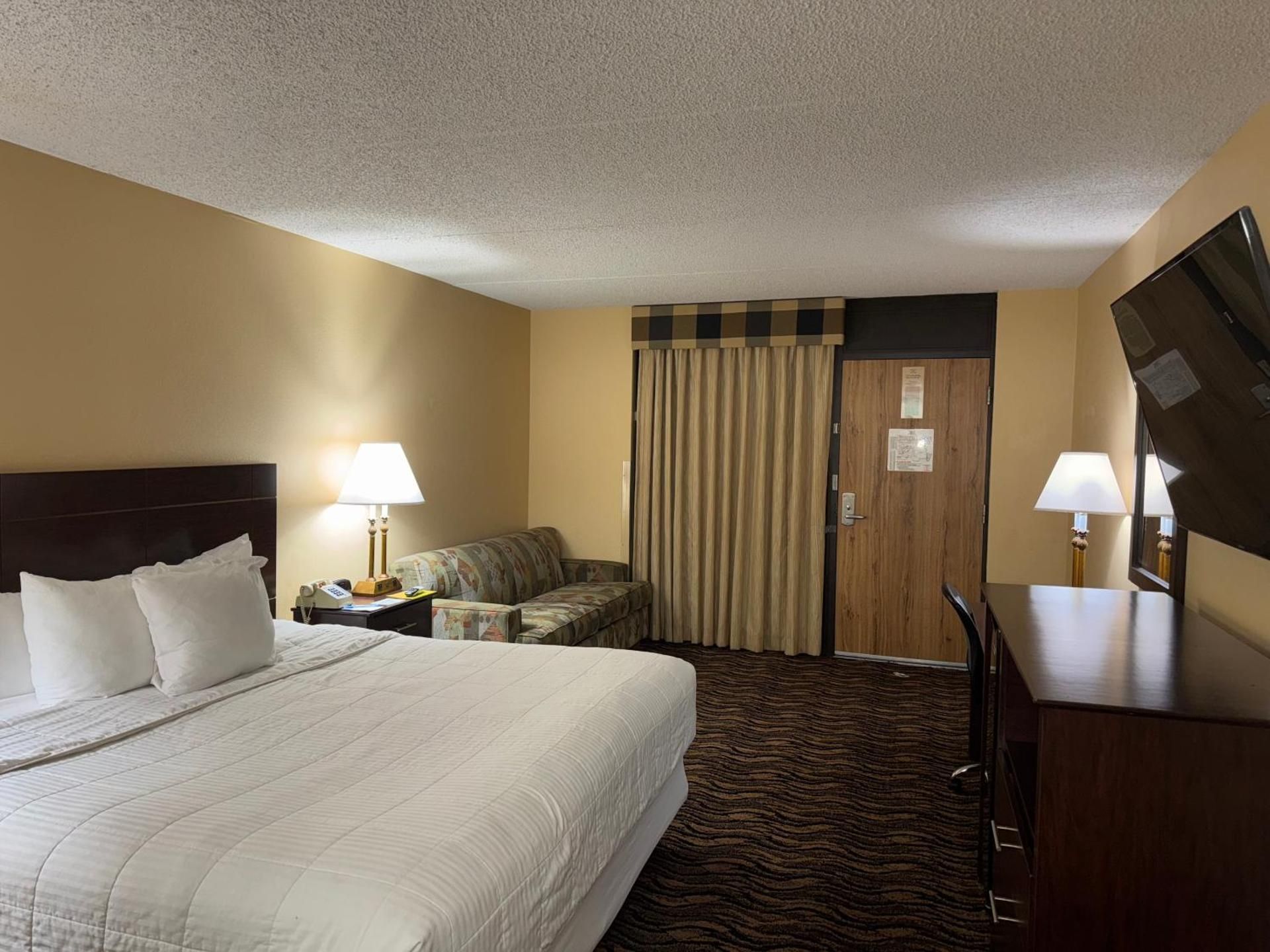 Deluxe King Room