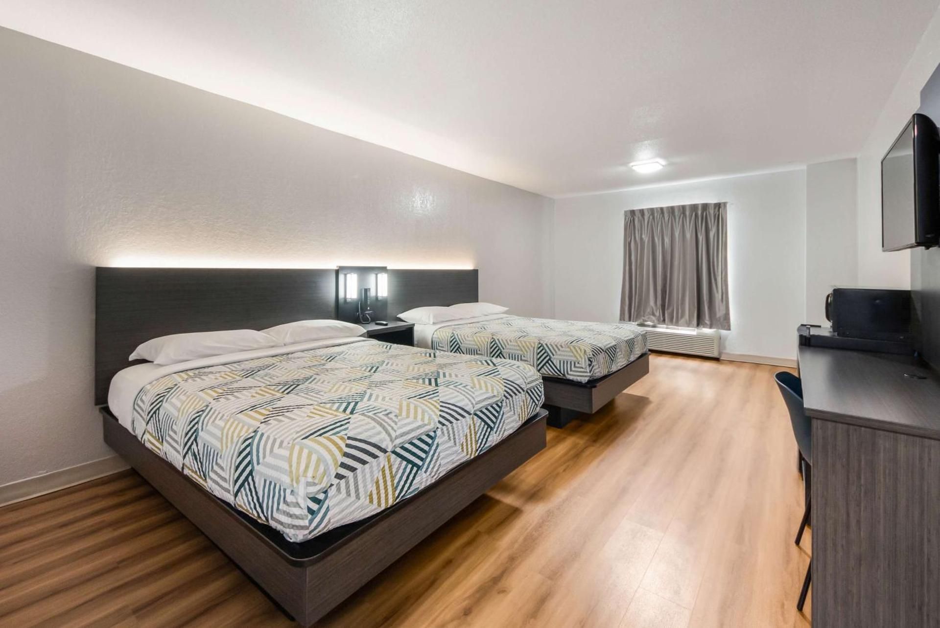 Queen Room with Two Queen Beds - Disability Access
