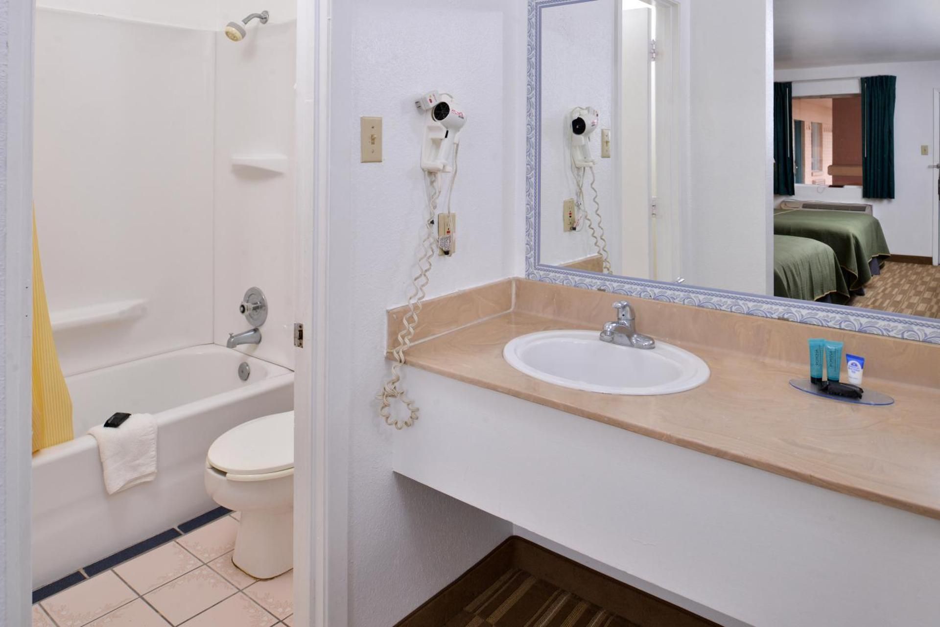 Economy Double Room