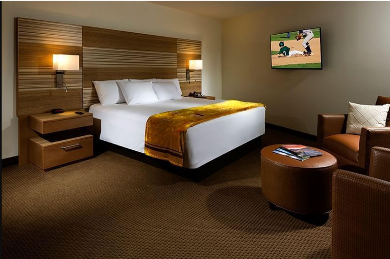 1 King Mobility Accessible Transfer Shower Courtyard