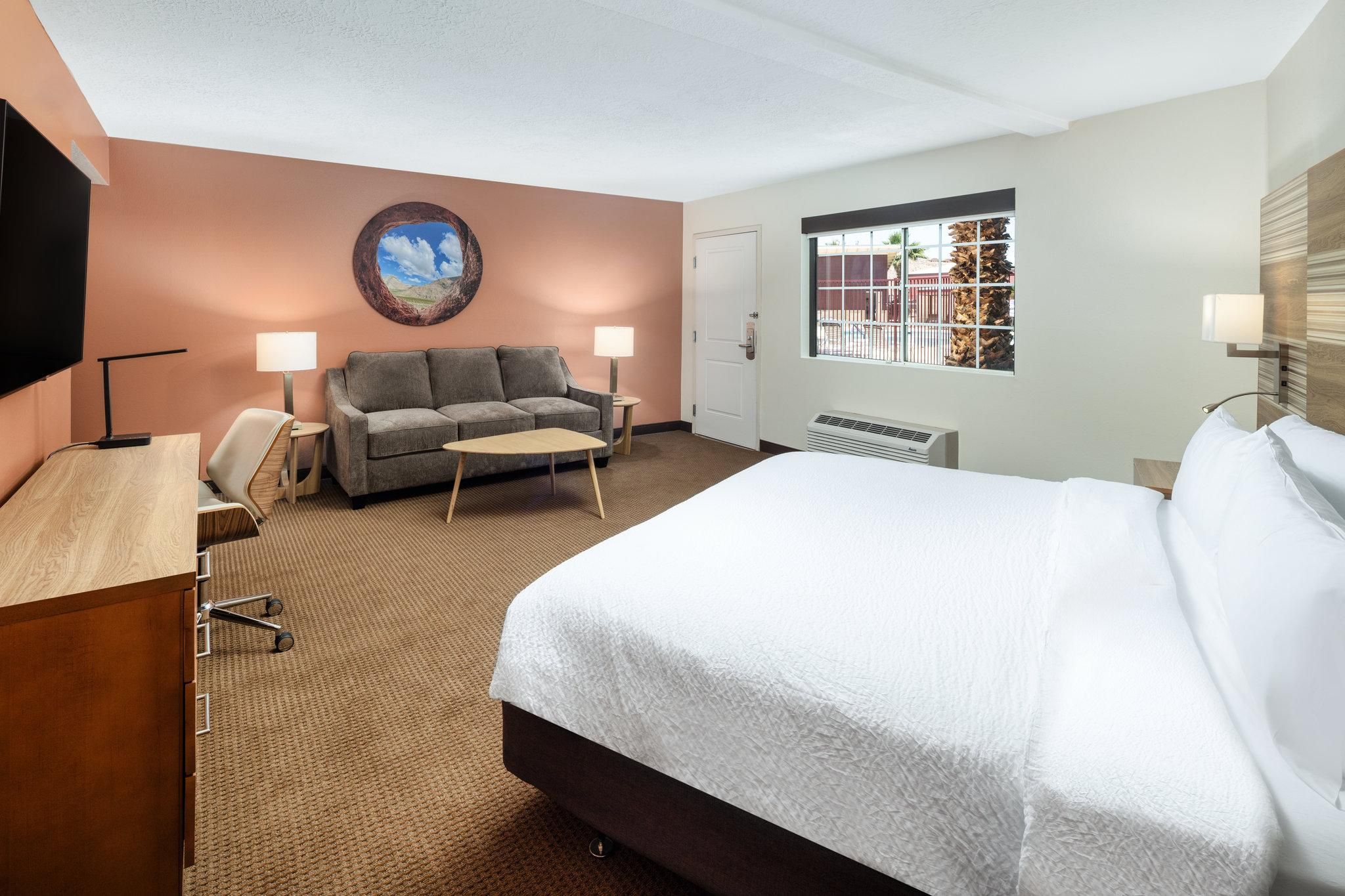 1 King Mobility Accessible Transfer Shower Courtyard