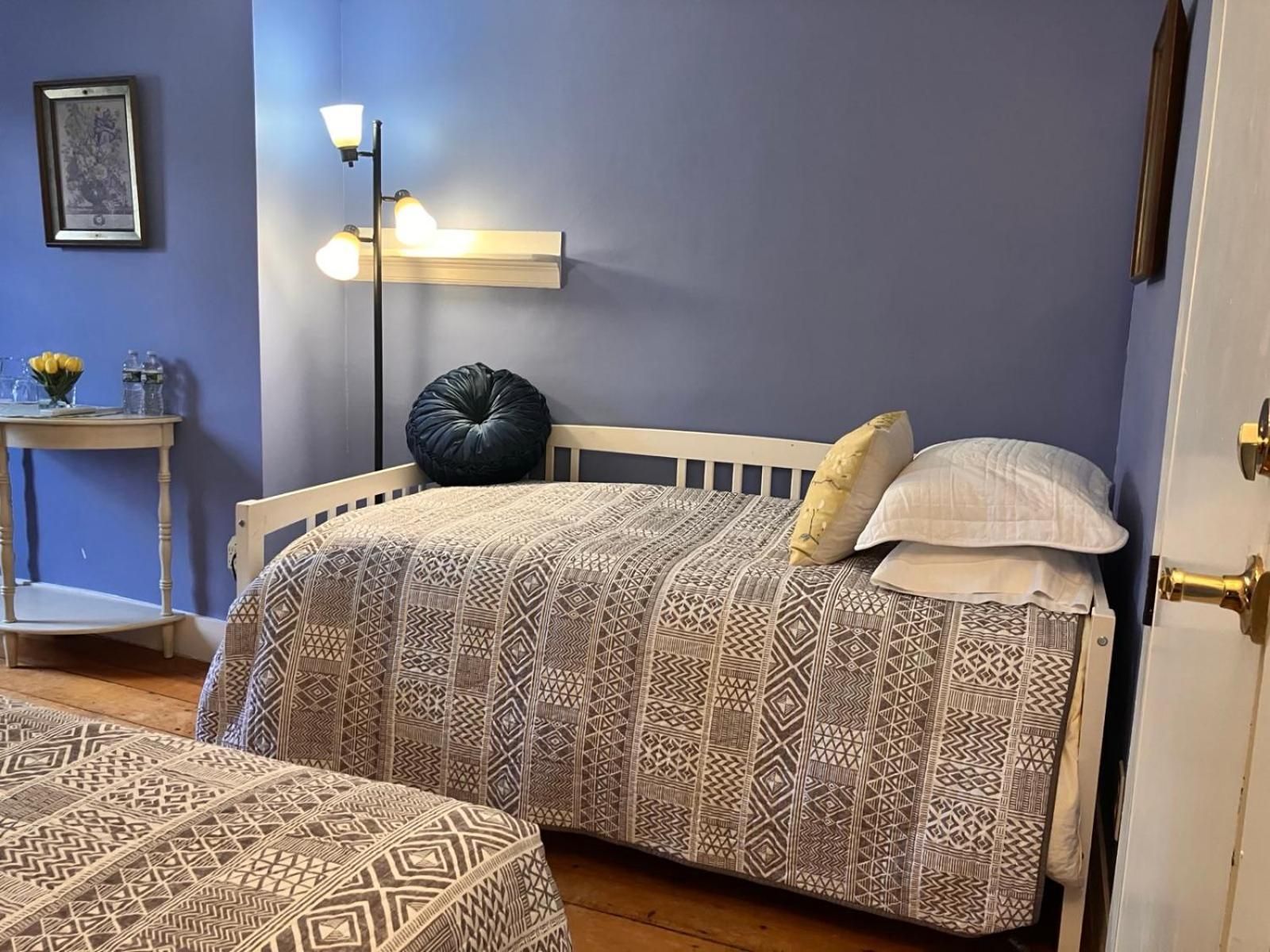 Deluxe Double Room (2 Adults + 1 Child)