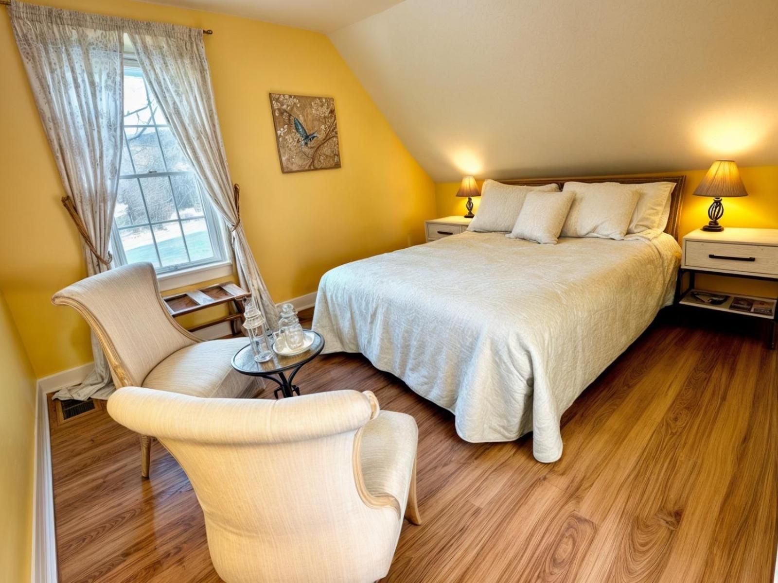 Queen Room