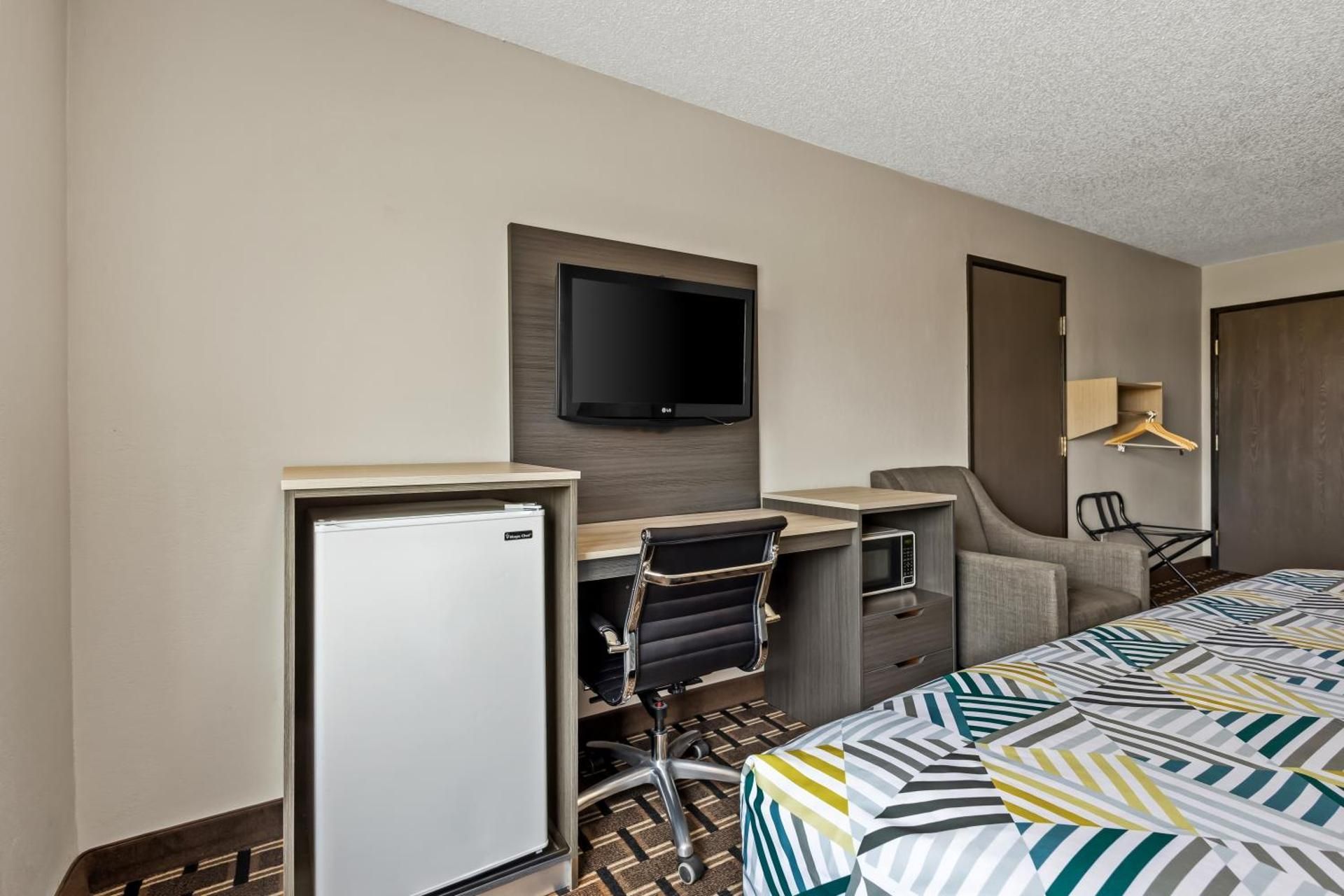 King Room - Disability Access - Non-Smoking