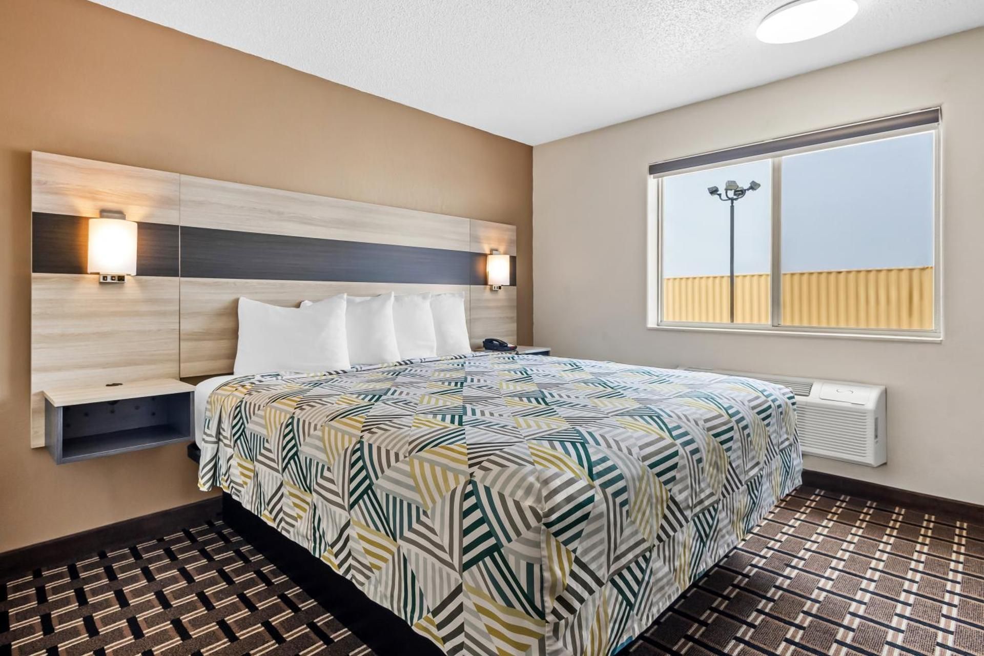 King Room - Accessible/Non Smoking