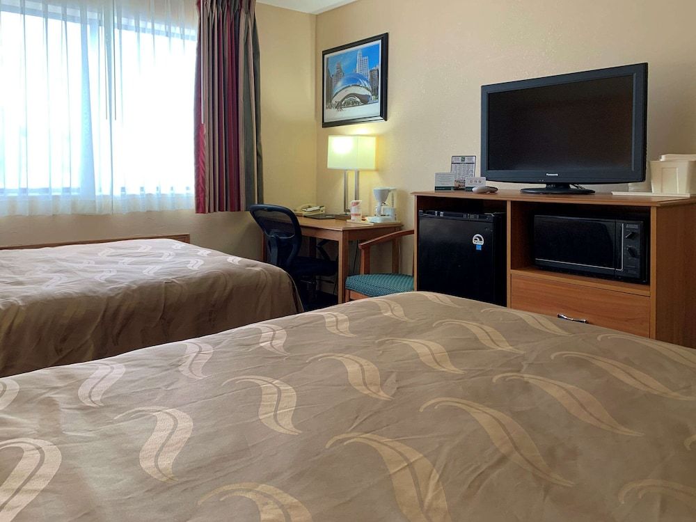 Standard Room, 2 Queen Beds, Non Smoking