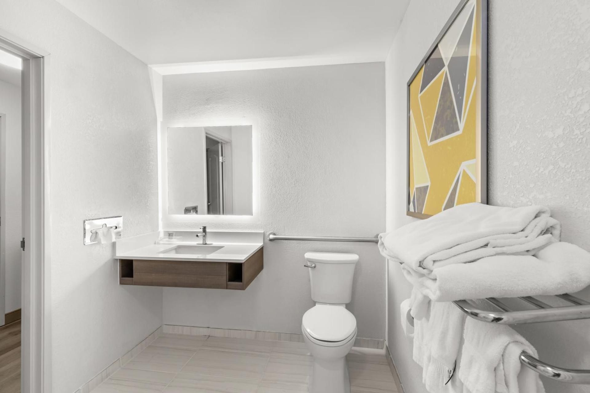 Comfort Inn & Suites Rome South 2 Queen Beds, Nonsmoking, Accessible 3