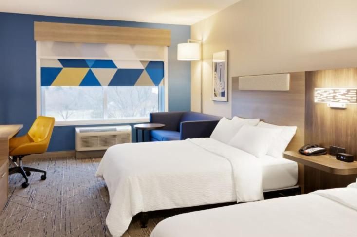 2 Queen Suite