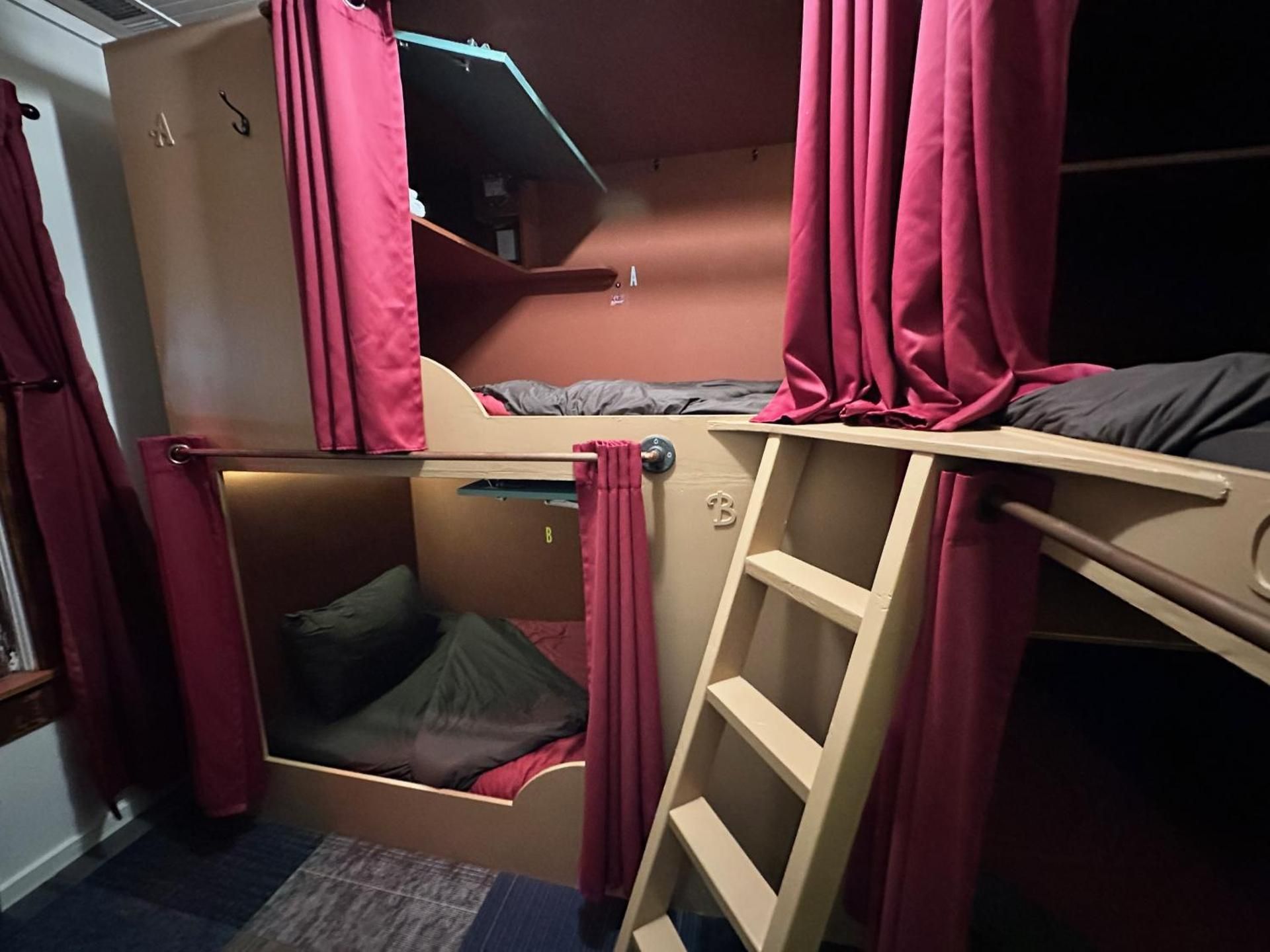 Bed in 4-Bed Mixed Dormitory Room