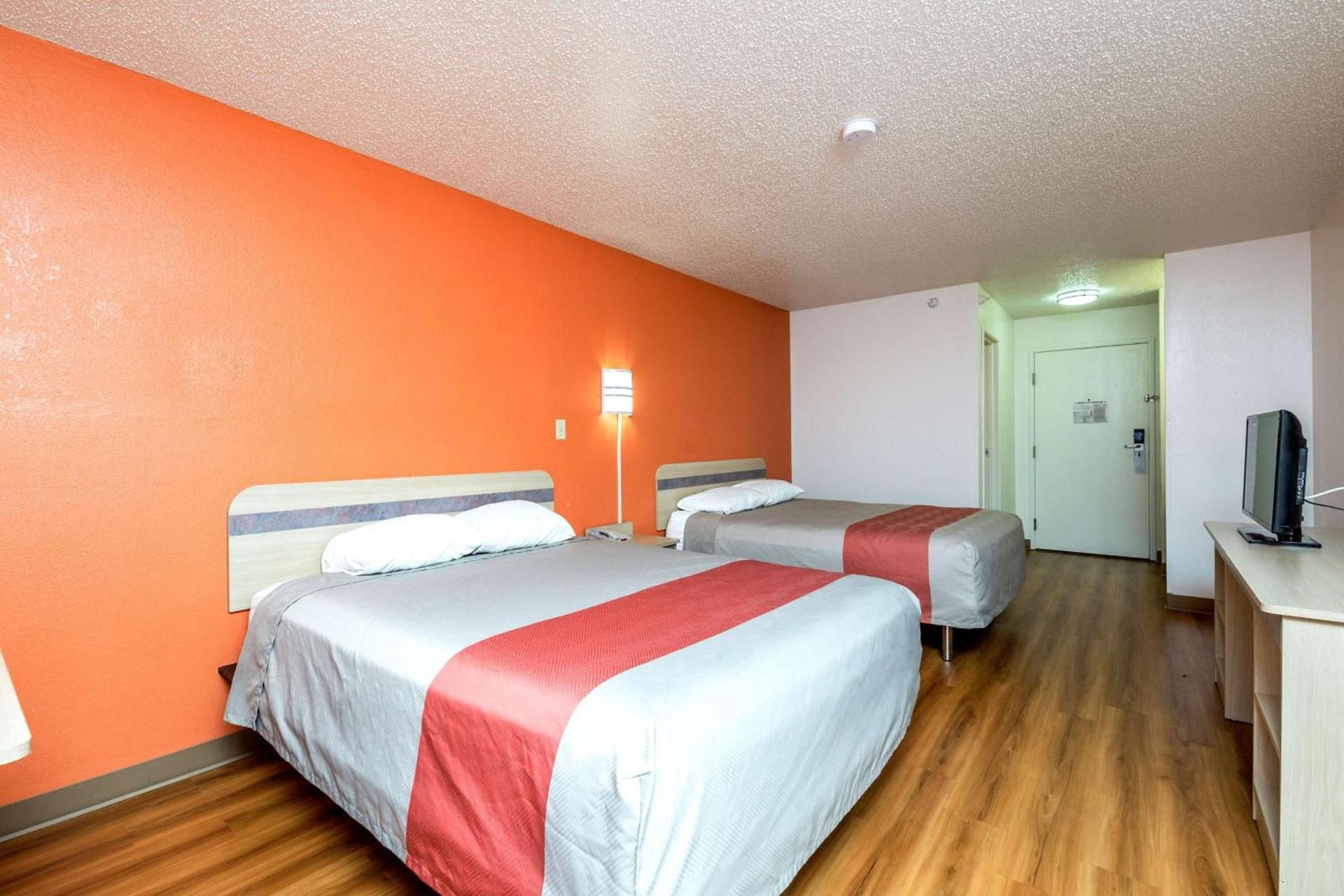 Queen Room with Two Queen Beds - Non-Smoking