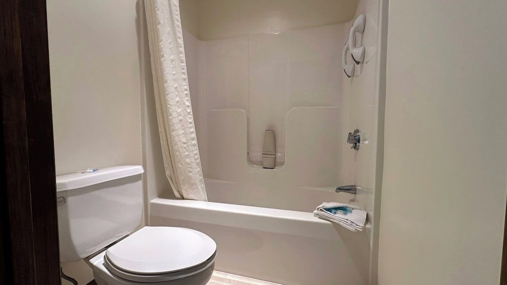 Standard Double Room, 2 Queen Beds