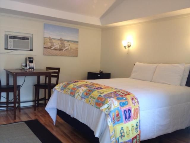 Queen Room - Not Pet Friendly