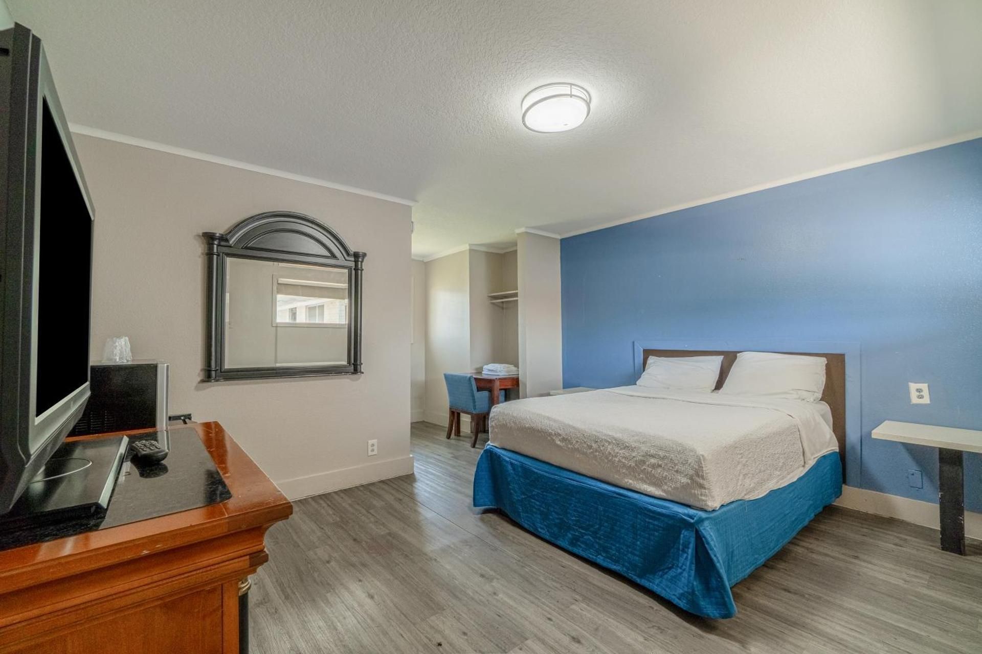 Cypress Inn Motel By OYO West Monroe I-20 Queen Room - Non-Smoking