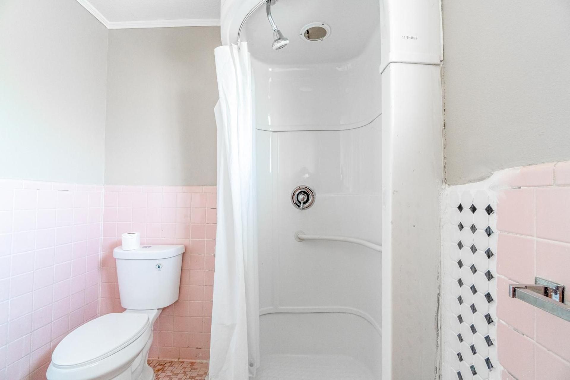 Cypress Inn Motel By OYO West Monroe I-20 Queen Room - Non-Smoking 2