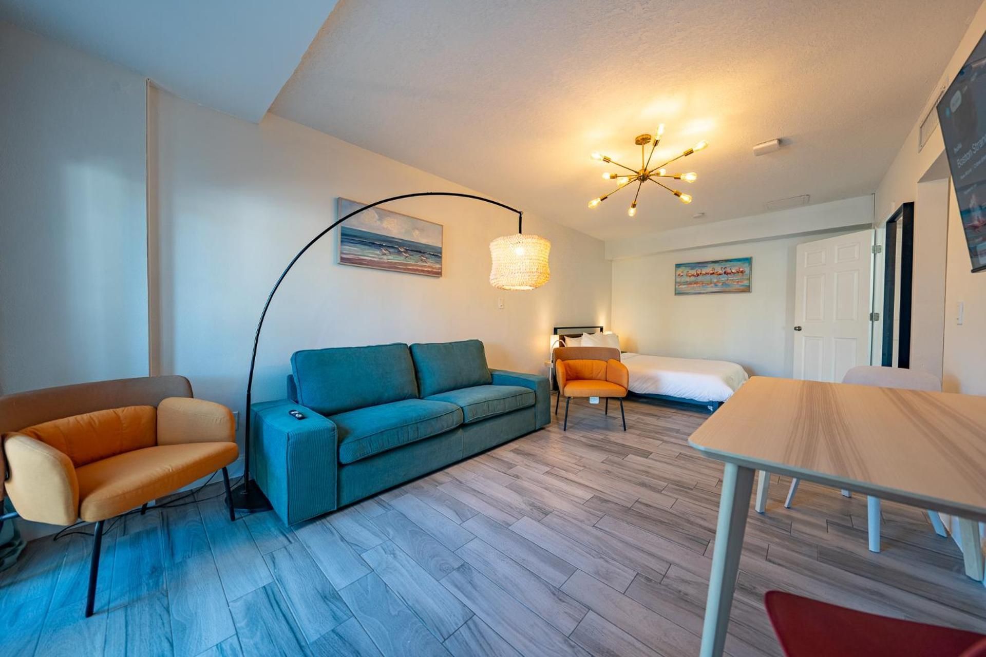 One-Bedroom Apartment